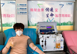 2020年，澳尼斯人娱乐官方网站中国生物率先提出康复者恢复期血浆救治危重患者的治疗方案和技术标准，全国掀起新冠肺炎康复者献浆热。